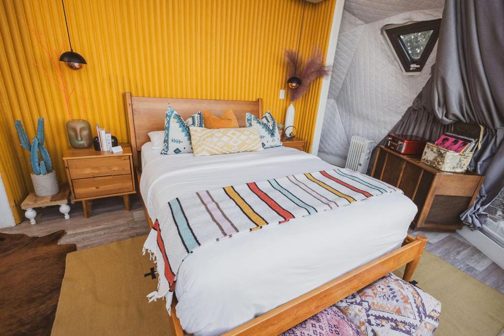 Zia Geo Dome At El Mistico Ranch, Glamping Vila Nogal Exterior foto